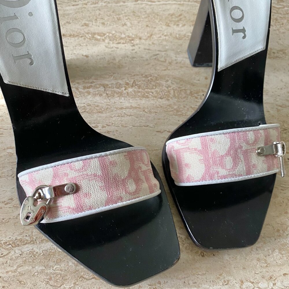 Vintage Dior Trotter Canvas Heart Lock Key Mule Sandals - Picture 6 of 10